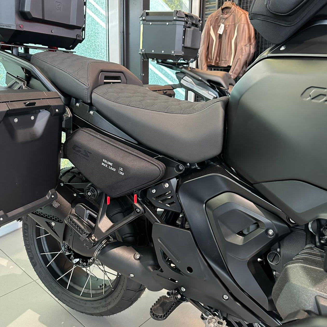 BMW 1300 GSA Buddyseat Zijtassen set