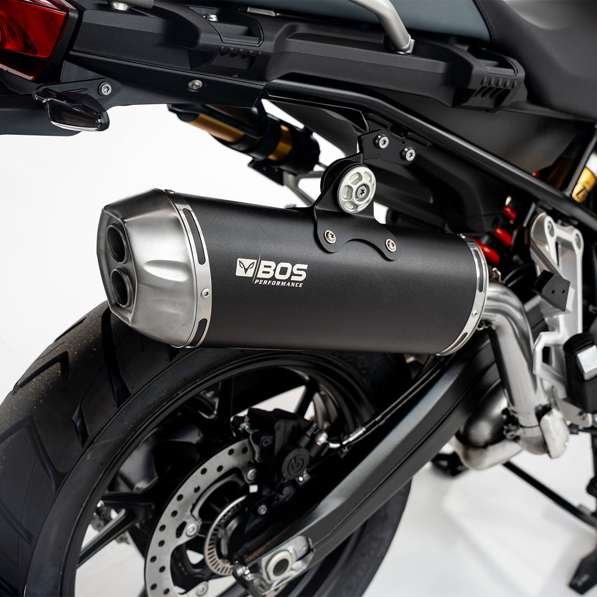 BOS uitlaat BMW F 800 GS - achteraanzicht