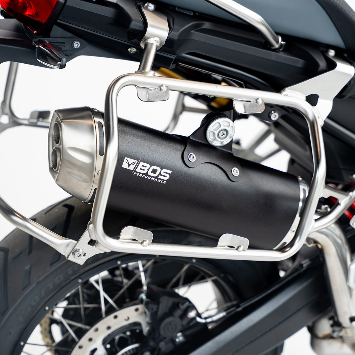 BOS uitlaat BMW F 900 GS Adventure - achteraanzicht