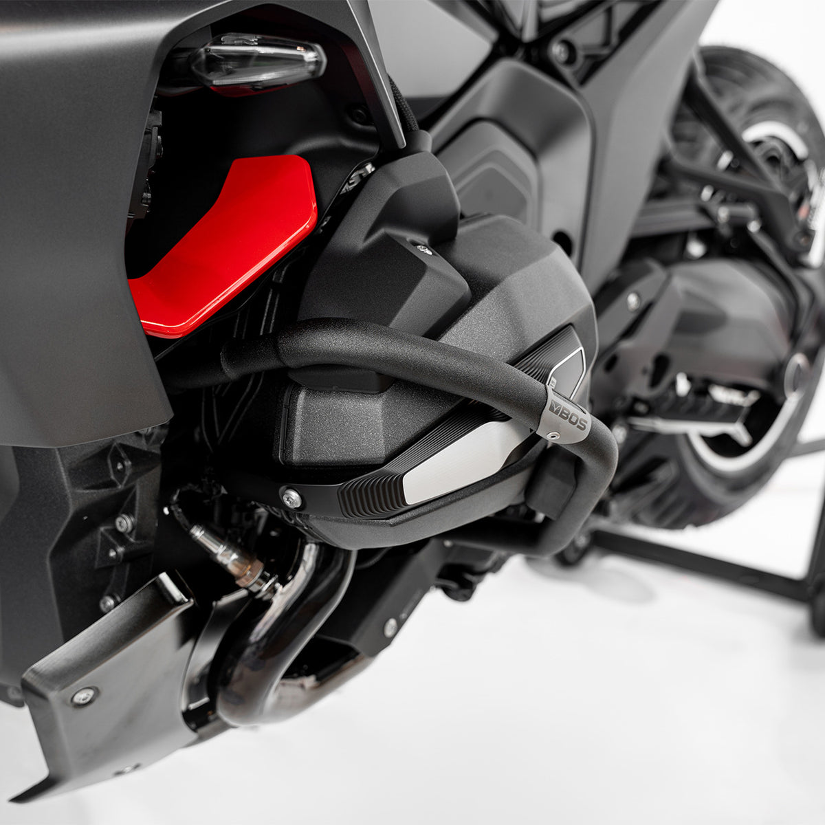 BOS valbeugel BMW R 1300 R - zijaanzicht