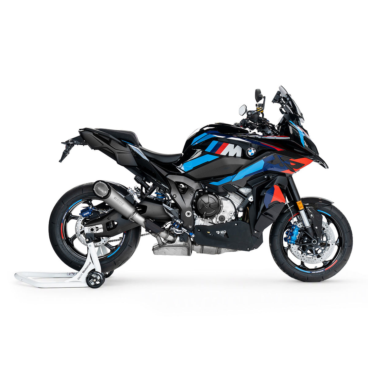 BOS SSEC GP Titanium uitlaat gemonteerd op BMW M 1000 XR - zijaanzicht