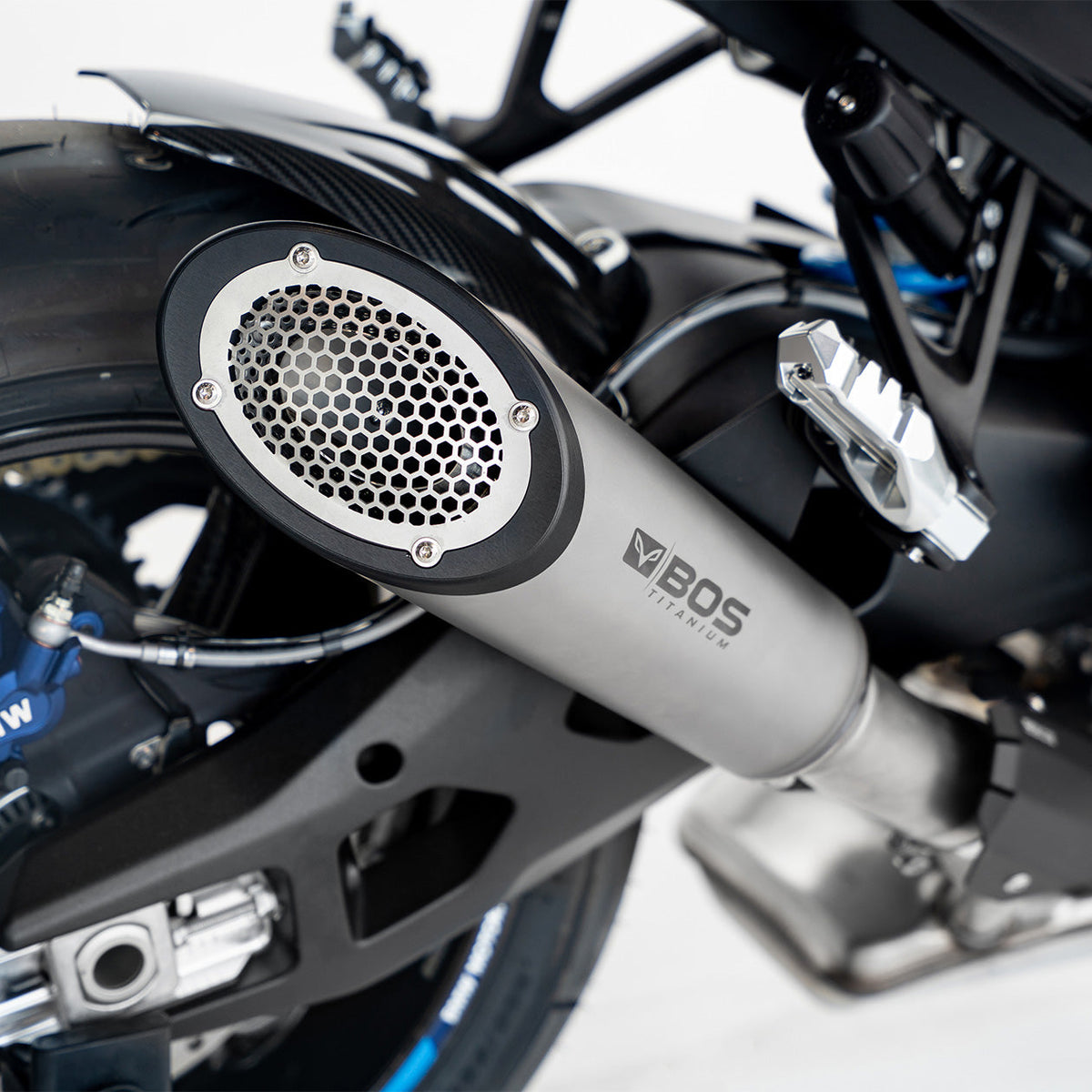 BOS SSEC GP Titanium uitlaat BMW M 1000 XR - achteraanzicht